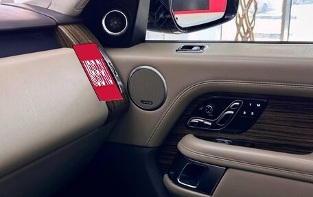 Land Rover Range Rover IV рестайлинг, 2018 год, 9 490 000 рублей, 12 фотография