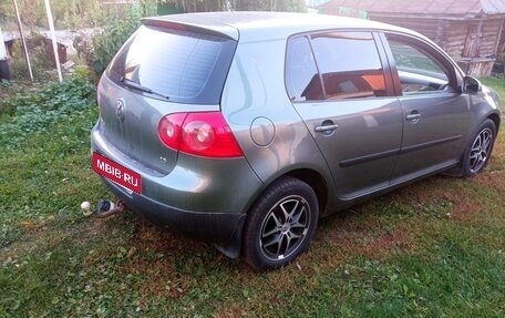 Volkswagen Golf V, 2004 год, 550 000 рублей, 8 фотография
