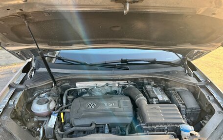 Volkswagen Tiguan II, 2019 год, 3 000 000 рублей, 35 фотография