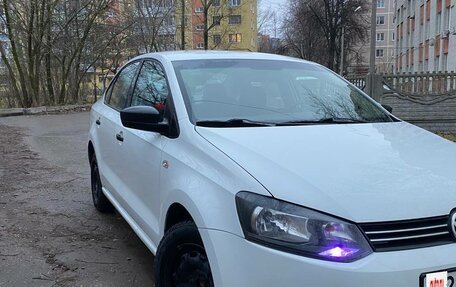 Volkswagen Polo VI (EU Market), 2014 год, 850 000 рублей, 4 фотография