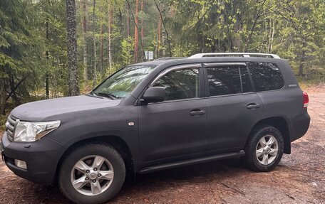 Toyota Land Cruiser 200, 2011 год, 3 700 000 рублей, 2 фотография