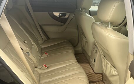 Infiniti FX II, 2010 год, 1 750 000 рублей, 9 фотография