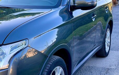 Mitsubishi Outlander III рестайлинг 3, 2014 год, 1 480 000 рублей, 7 фотография