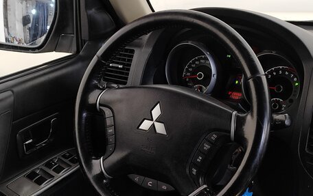 Mitsubishi Pajero IV, 2013 год, 1 939 000 рублей, 11 фотография