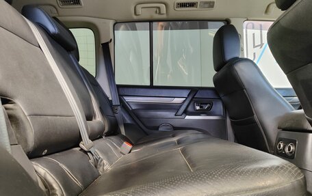 Mitsubishi Pajero IV, 2013 год, 1 939 000 рублей, 13 фотография