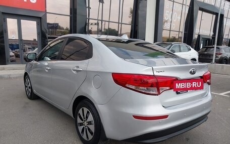 KIA Rio III рестайлинг, 2017 год, 870 000 рублей, 4 фотография