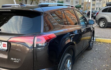 Toyota RAV4, 2018 год, 2 800 000 рублей, 4 фотография