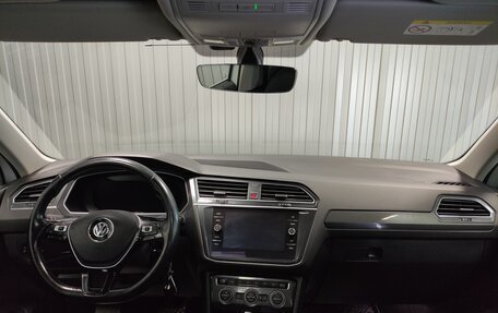 Volkswagen Tiguan II, 2018 год, 2 270 000 рублей, 8 фотография
