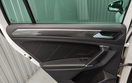 Volkswagen Tiguan II, 2018 год, 2 270 000 рублей, 14 фотография