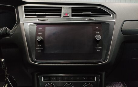 Volkswagen Tiguan II, 2018 год, 2 270 000 рублей, 11 фотография