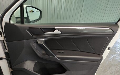 Volkswagen Tiguan II, 2018 год, 2 270 000 рублей, 15 фотография