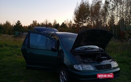 SEAT Alhambra II рестайлинг, 1998 год, 230 000 рублей, 2 фотография