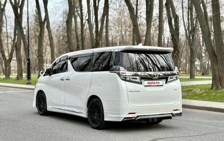 Toyota Vellfire II, 2018 год, 6 200 000 рублей, 9 фотография