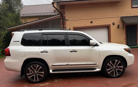 Toyota Land Cruiser 200, 2014 год, 4 550 000 рублей, 6 фотография