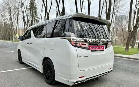 Toyota Vellfire II, 2018 год, 6 200 000 рублей, 13 фотография