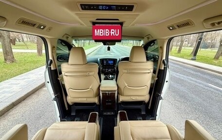 Toyota Vellfire II, 2018 год, 6 200 000 рублей, 22 фотография