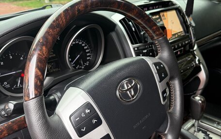 Toyota Land Cruiser 200, 2014 год, 4 550 000 рублей, 13 фотография