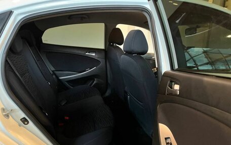 Hyundai Solaris II рестайлинг, 2014 год, 775 000 рублей, 24 фотография