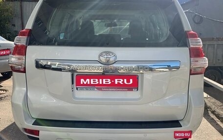 Toyota Land Cruiser Prado 150 рестайлинг 2, 2014 год, 3 200 000 рублей, 1 фотография