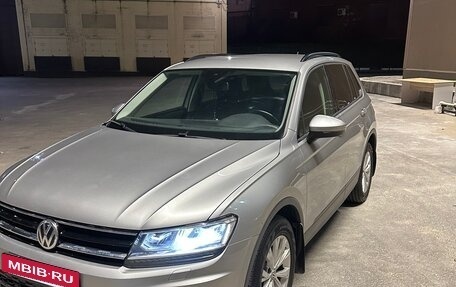 Volkswagen Tiguan II, 2020 год, 2 395 000 рублей, 4 фотография