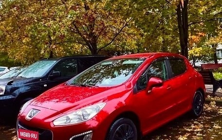 Peugeot 308 II, 2012 год, 670 000 рублей, 2 фотография