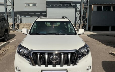 Toyota Land Cruiser Prado 150 рестайлинг 2, 2014 год, 3 200 000 рублей, 11 фотография