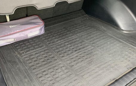 Toyota Land Cruiser Prado 150 рестайлинг 2, 2014 год, 3 200 000 рублей, 16 фотография