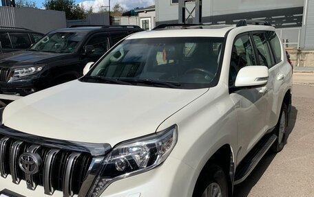 Toyota Land Cruiser Prado 150 рестайлинг 2, 2014 год, 3 200 000 рублей, 15 фотография