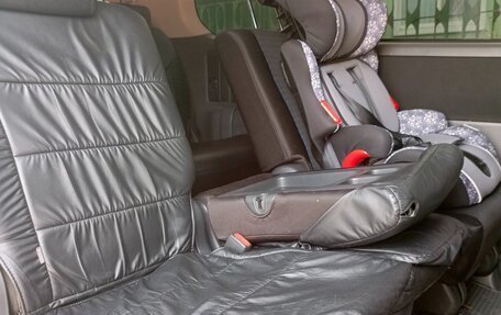 Toyota Voxy II, 2008 год, 1 030 000 рублей, 15 фотография