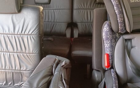 Toyota Voxy II, 2008 год, 1 030 000 рублей, 16 фотография
