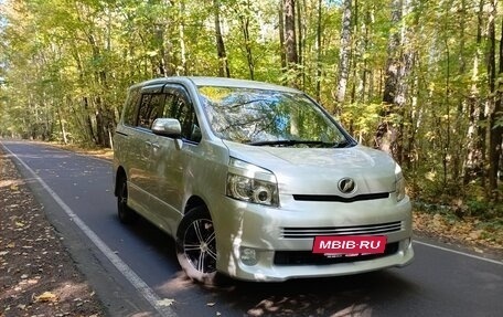 Toyota Voxy II, 2008 год, 1 030 000 рублей, 2 фотография