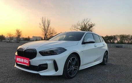 BMW 1 серия, 2021 год, 2 730 000 рублей, 5 фотография