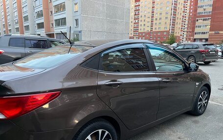 Hyundai Solaris II рестайлинг, 2016 год, 900 000 рублей, 4 фотография