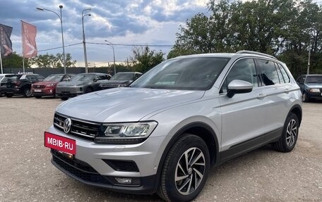 Volkswagen Tiguan II, 2018 год, 2 500 000 рублей, 3 фотография