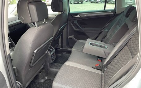 Volkswagen Tiguan II, 2018 год, 2 500 000 рублей, 18 фотография