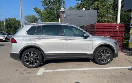 Volkswagen Tiguan II, 2018 год, 2 500 000 рублей, 21 фотография