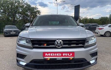Volkswagen Tiguan II, 2018 год, 2 500 000 рублей, 2 фотография