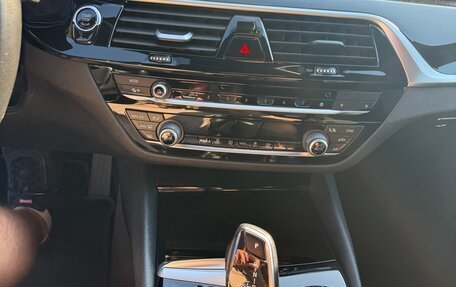 BMW 5 серия, 2019 год, 3 050 000 рублей, 8 фотография