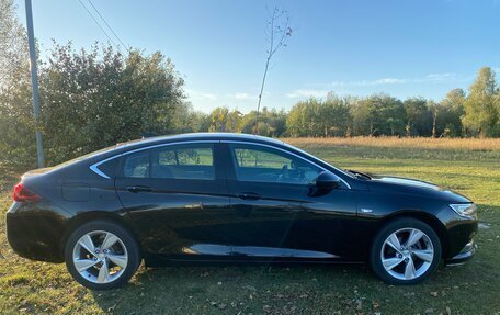 Buick Regal VI, 2018 год, 1 330 000 рублей, 5 фотография