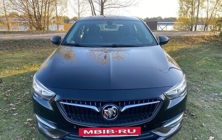 Buick Regal VI, 2018 год, 1 330 000 рублей, 2 фотография