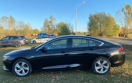 Buick Regal VI, 2018 год, 1 330 000 рублей, 10 фотография