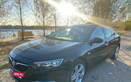 Buick Regal VI, 2018 год, 1 330 000 рублей, 17 фотография