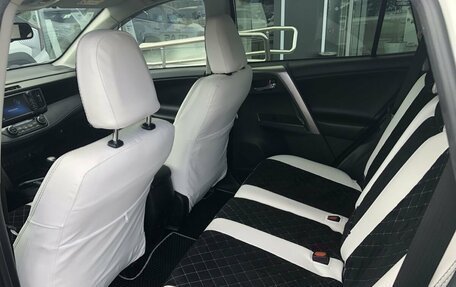 Toyota RAV4, 2019 год, 2 520 000 рублей, 11 фотография