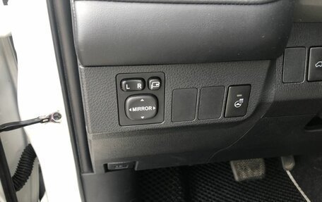 Toyota RAV4, 2019 год, 2 520 000 рублей, 14 фотография