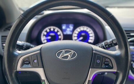 Hyundai Solaris II рестайлинг, 2016 год, 1 200 000 рублей, 17 фотография