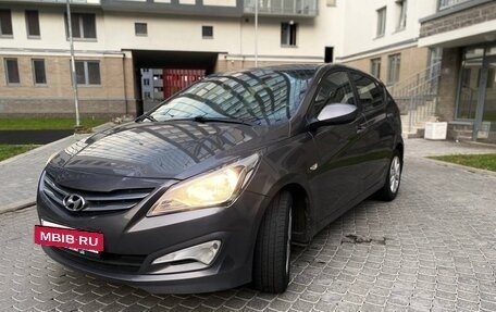 Hyundai Solaris II рестайлинг, 2016 год, 1 200 000 рублей, 3 фотография