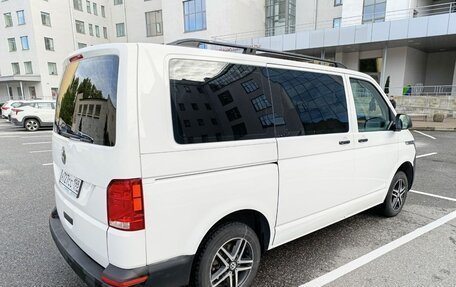 Volkswagen Caravelle T6 рестайлинг, 2021 год, 4 250 000 рублей, 3 фотография