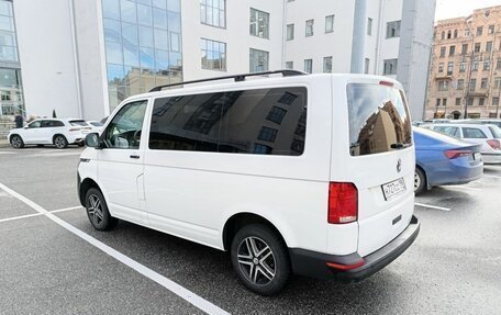 Volkswagen Caravelle T6 рестайлинг, 2021 год, 4 250 000 рублей, 4 фотография