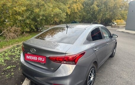 Hyundai Solaris II рестайлинг, 2018 год, 1 250 000 рублей, 10 фотография