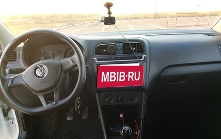 Volkswagen Polo VI (EU Market), 2015 год, 725 000 рублей, 11 фотография